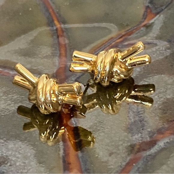 🌹HOST PICK🌹 NWT Madewell Knotted Medium Stud Earrings - Picture 4 of 10